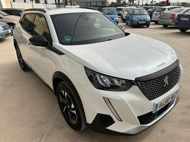 PEUGEOT 2008 ALLURE 1.2 E-THP AUTO SPANISH LHD IN SPAIN 28000 MILES SUPER 2022